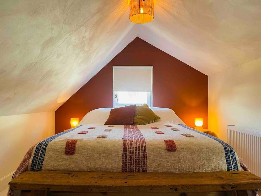 The Birdhouse, Tiny Home Close To The Beach Noordwijk Bagian luar foto