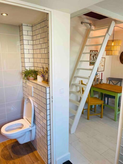 The Birdhouse, Tiny Home Close To The Beach Noordwijk Bagian luar foto